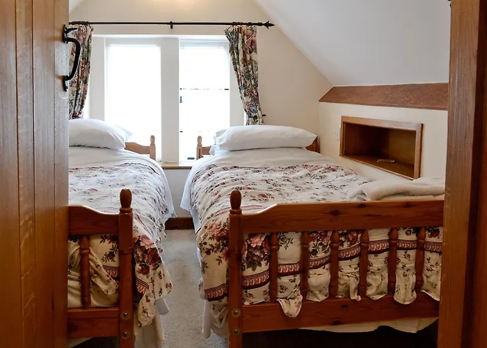 Best Hotels in Fairford for a Tranquil English Escape